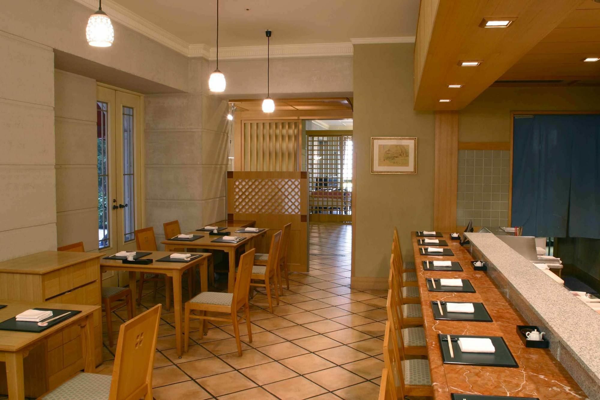 Hotel Monterey Осака Ресторан фото